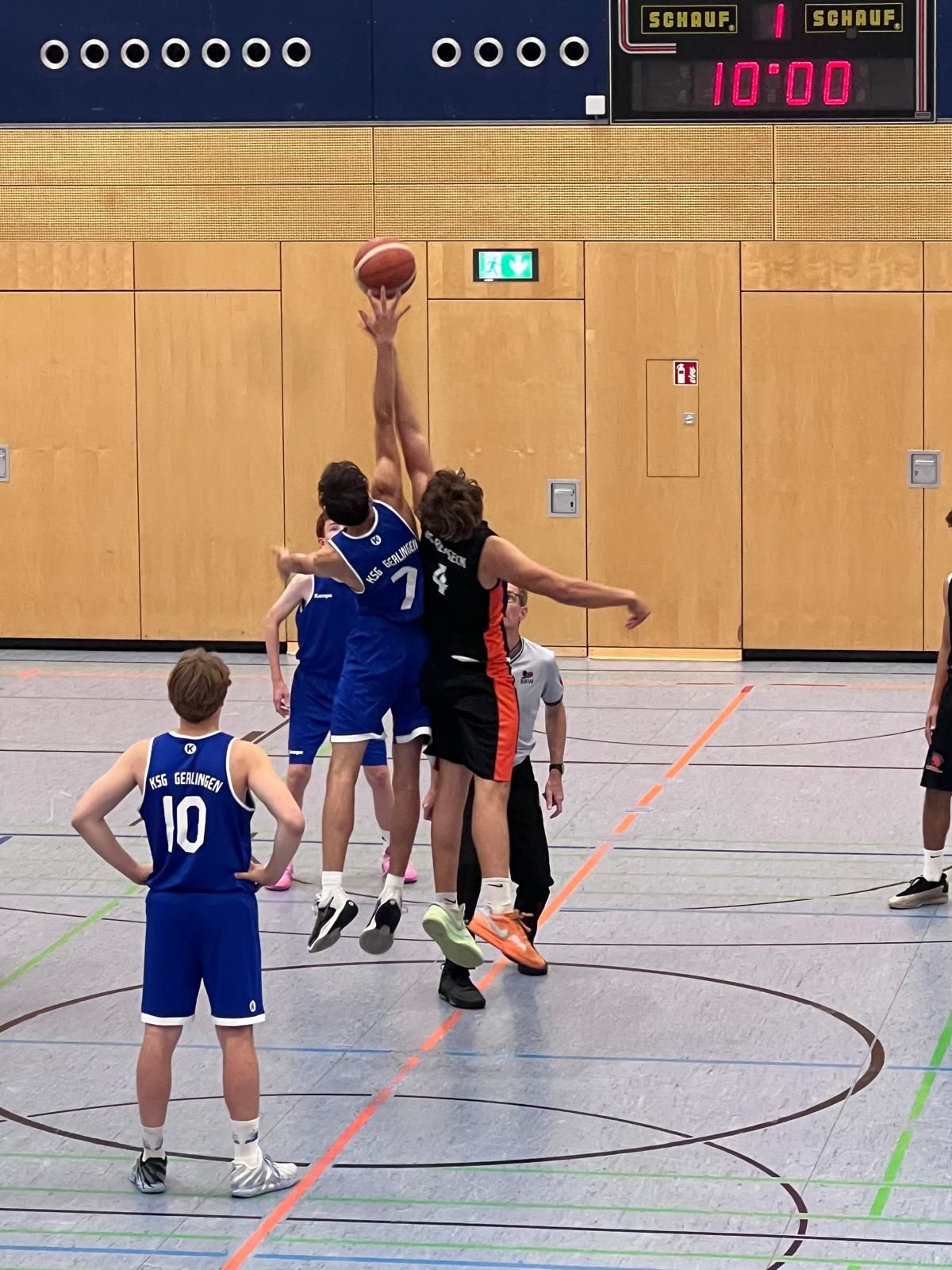 Sprungball beim Saisonauftakt der U18m gegen die BG Remseck